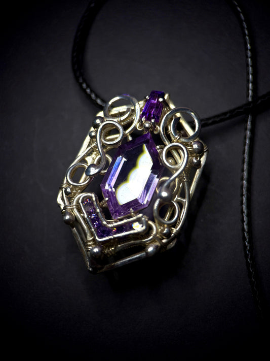 AMETHYST ROYAL CREST