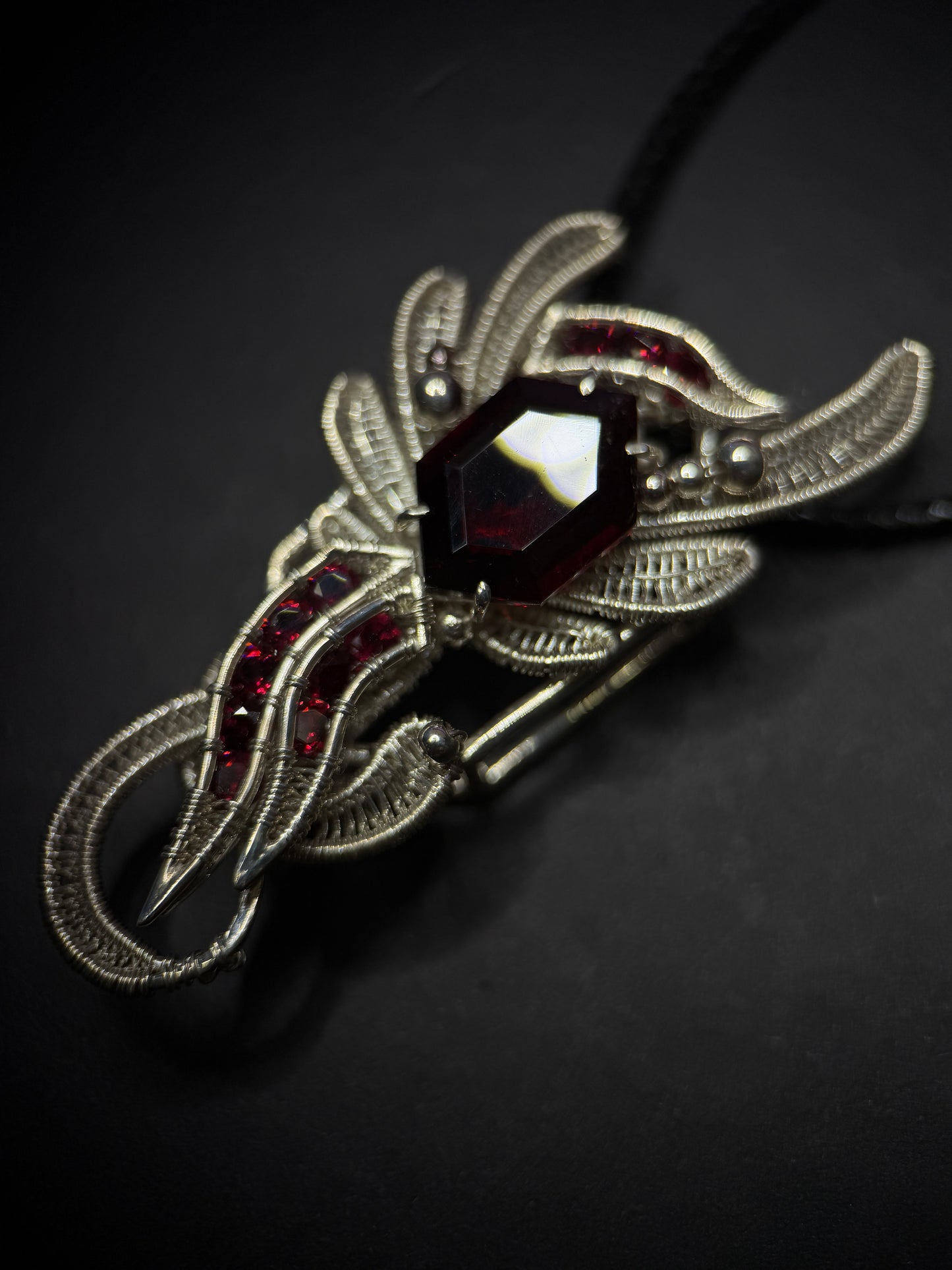 RED SCORPIOR ANGEL