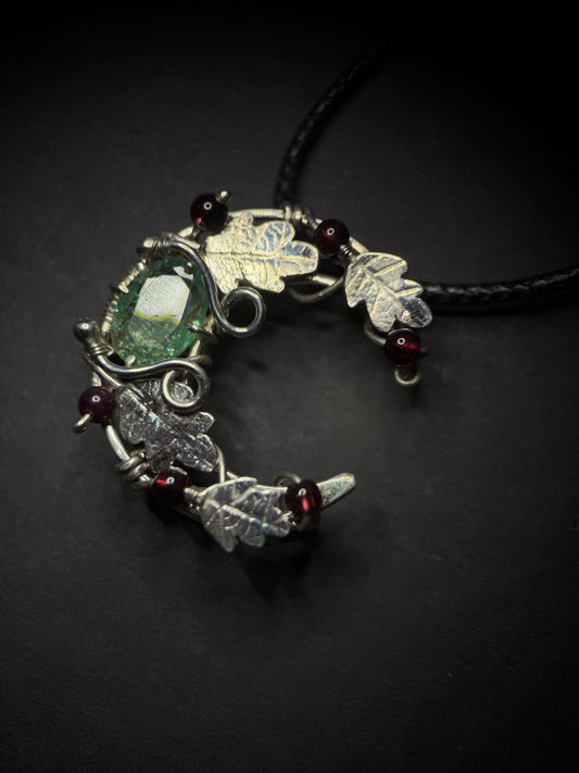 CRESCENT OAK PENDANT