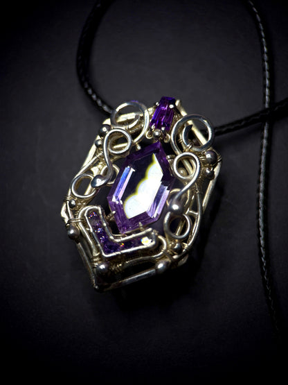 AMETHYST ROYAL CREST