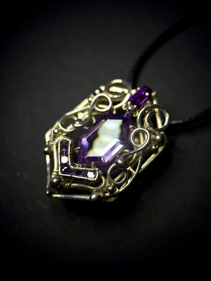 AMETHYST ROYAL CREST