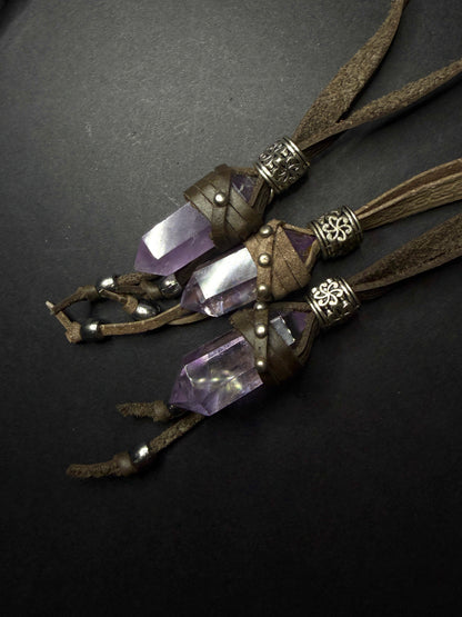 AMETHYST LEATHER NECKLACE