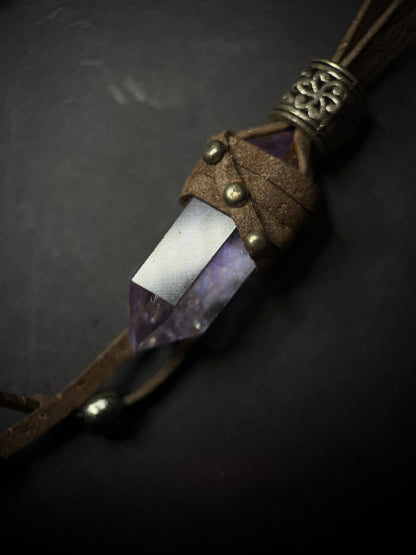AMETHYST LEATHER NECKLACE
