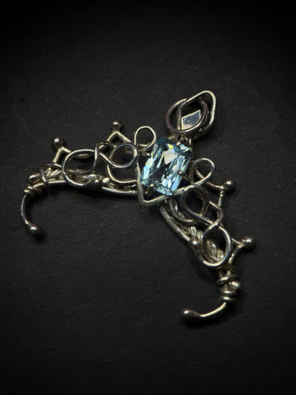 TIARA OF LIGHT PENDANT