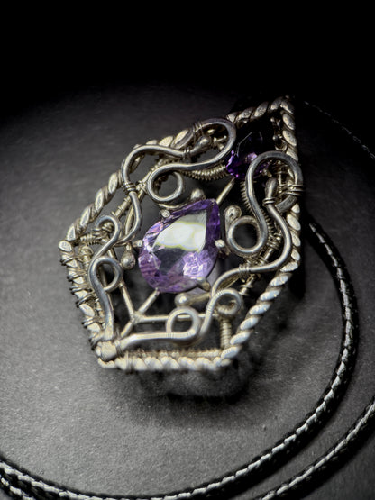 AMETHYST ROYAL CREST