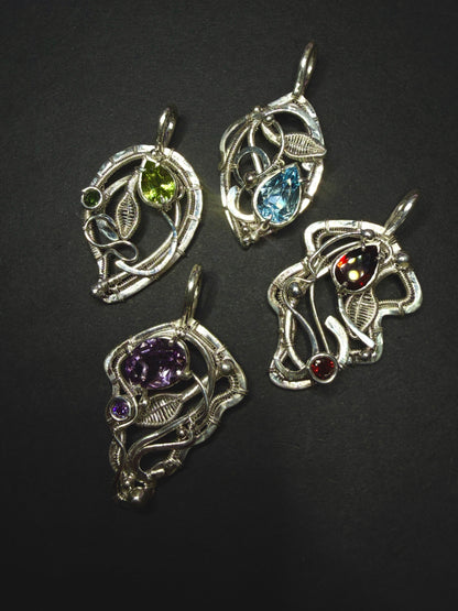 FALLEN LEAF PENDANT - PERIDOT