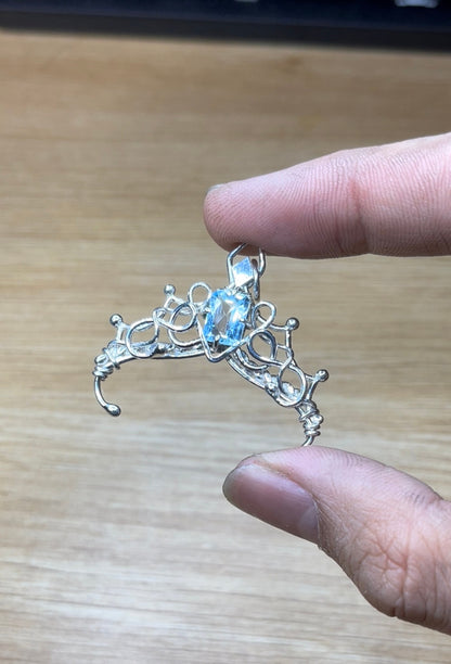 TIARA OF LIGHT PENDANT