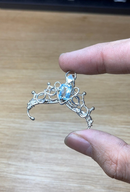 TIARA OF LIGHT PENDANT
