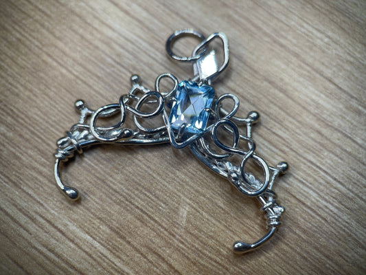 TIARA OF LIGHT PENDANT